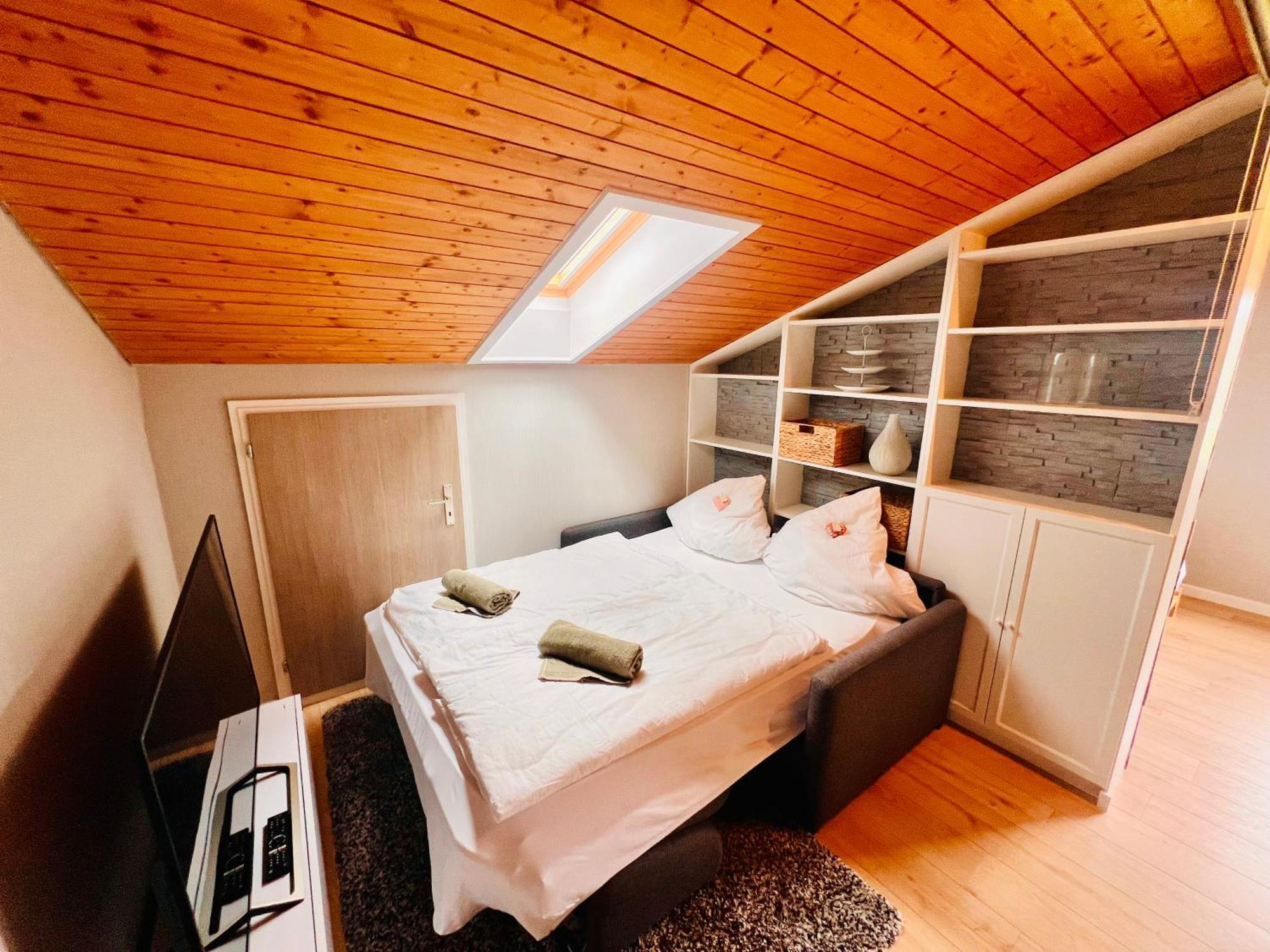 Mitten Im Schwarzwald Mit Infrarot-Sauna Und Garagenparkplatz Schönwalde 外观 照片